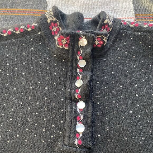 Vintage CB Sports Wool Womens Pullover Sweater. 1/4 Button.  Size 8. Hong Kong. - Picture 12 of 14